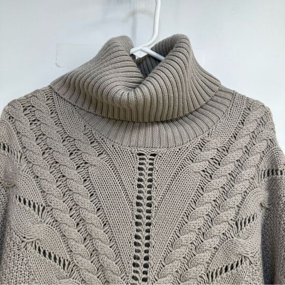 Trina Turk 100% Merino Wool Size Med Cozy Taupe Turtleneck S/S Chunky Sweater - Picture 2 of 12